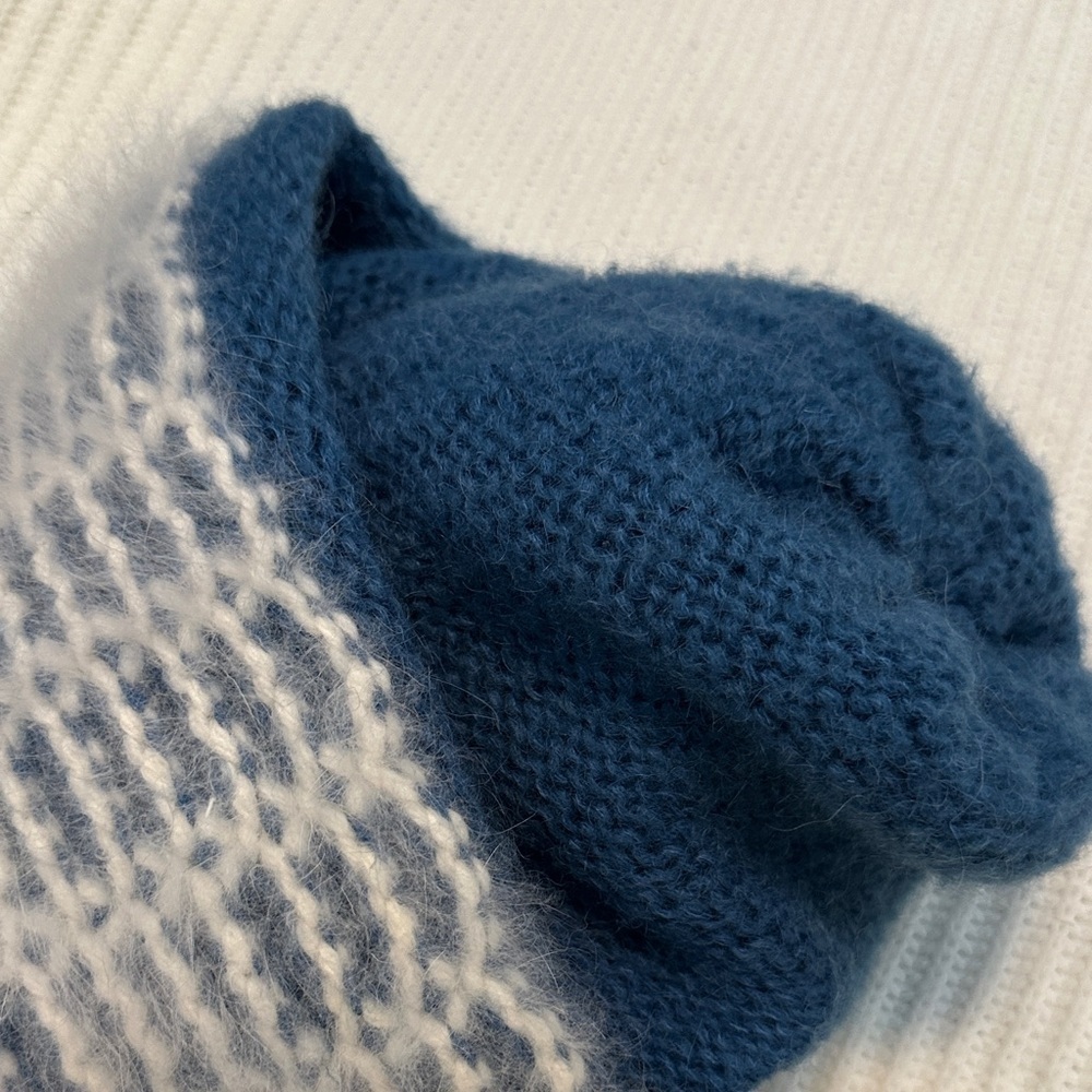 Made in Italy Angora & Wool Cozy Blue and White Beanie Winter Knit Hat, OS - Picture 5 of 11